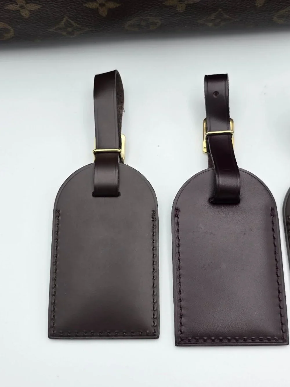 Authentic 1 Louis Vuitton Brown Leather Luggage Tag – Excellent Condition